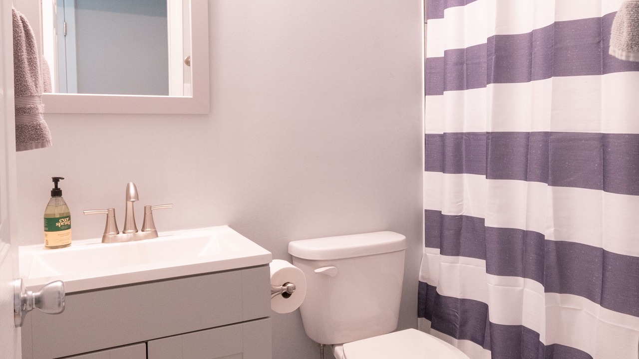 Photo of Bathroom in Green Acres