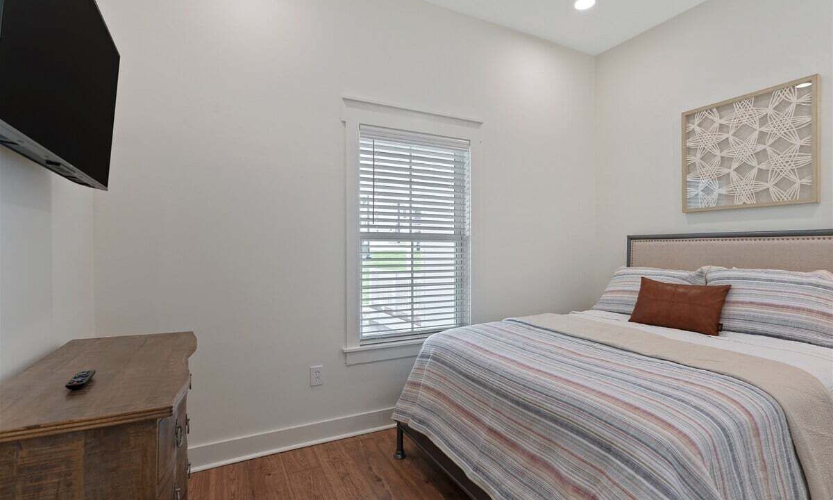 Photo of Bedroom in Guntersville