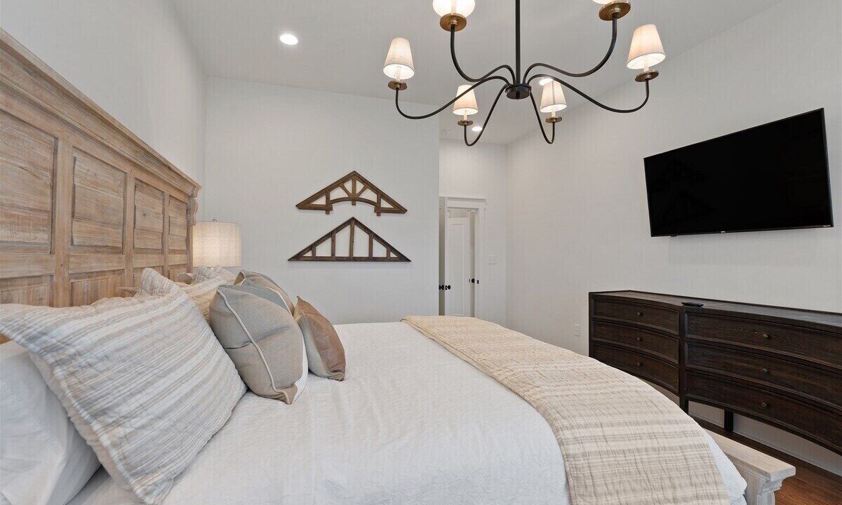 Photo of Bedroom in Guntersville