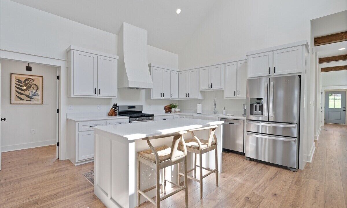 Photo of Kitchen in Guntersville