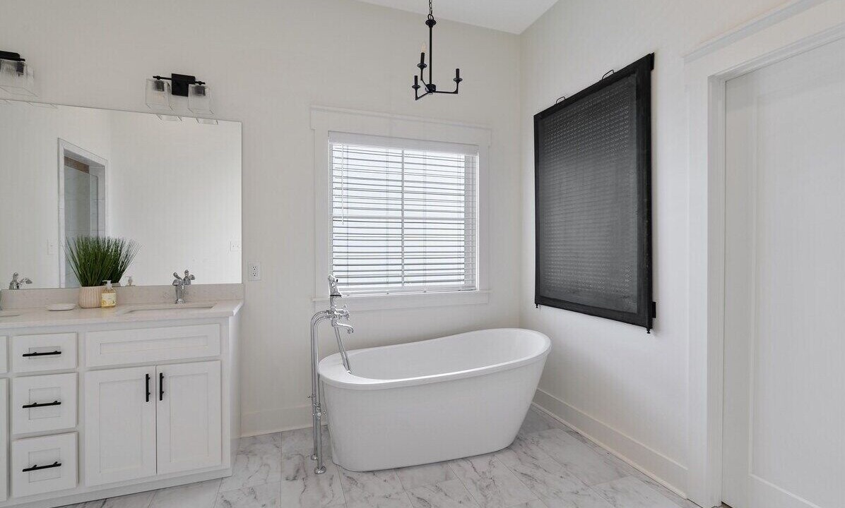 Photo of Bathroom in Guntersville