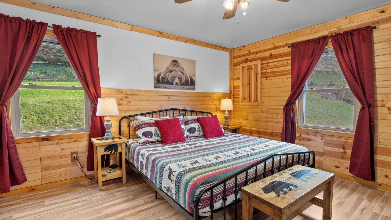 Photo of Bedroom in Maggie Valley