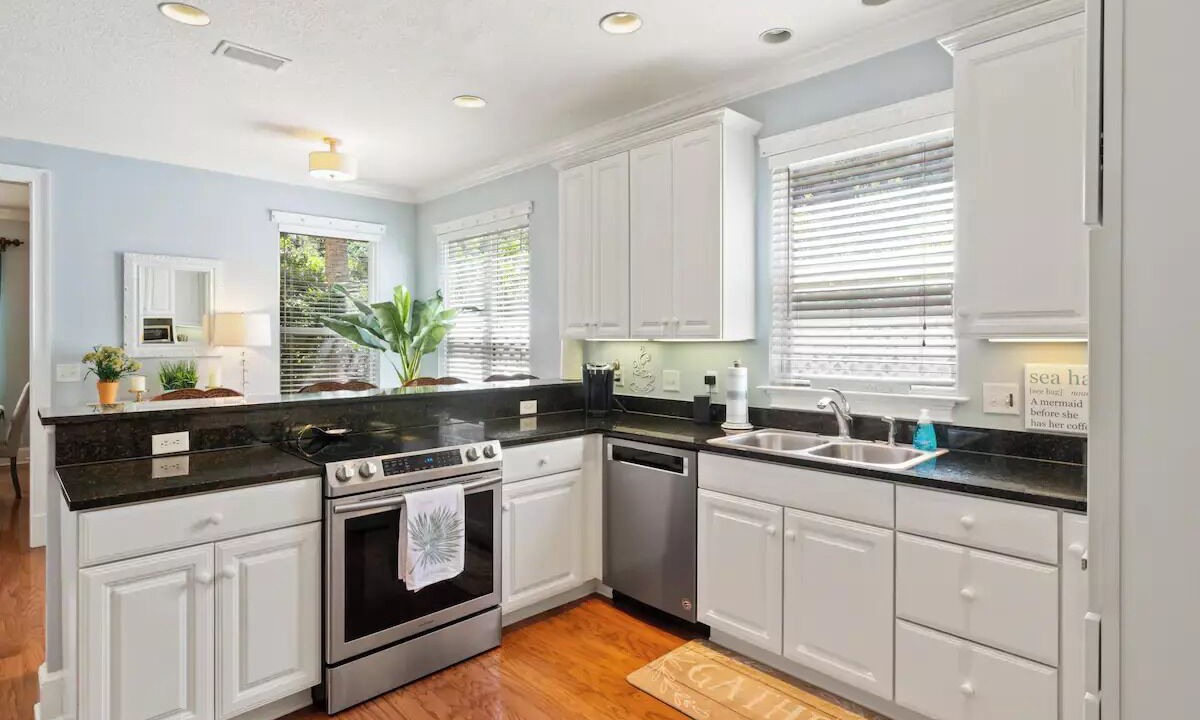 Photo of Kitchen in Saint Simons Island