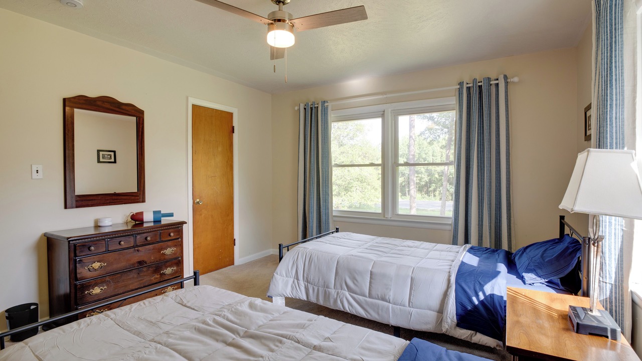 Photo of Bedroom in Scottsboro
