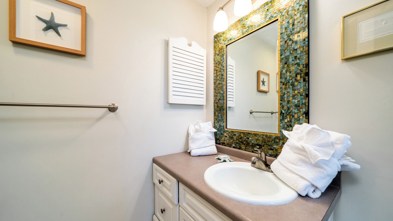 Photo of Bathroom in Sealoft Villas