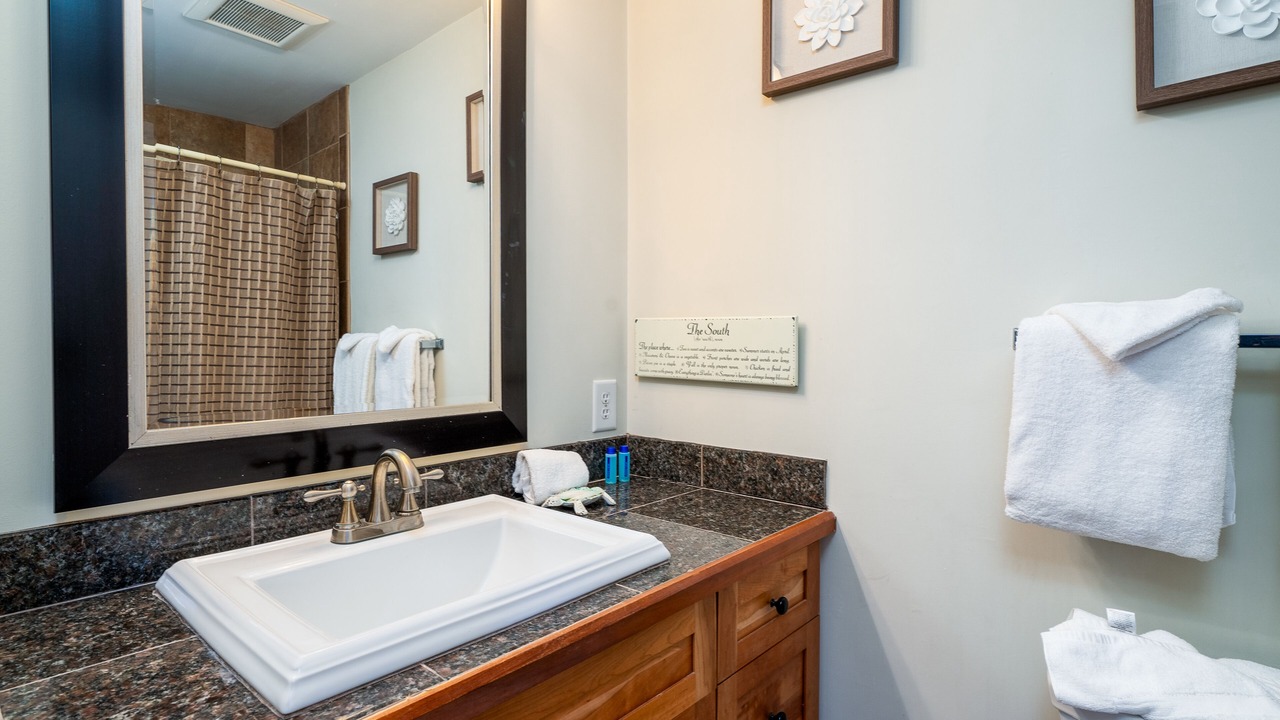 Photo of Bathroom in Sealoft Villas