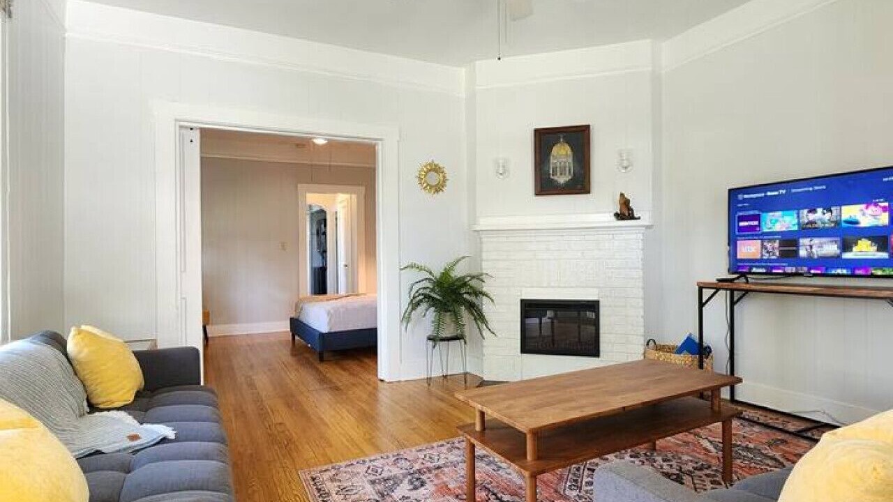 Photo of Livingroom in Colonialtown North