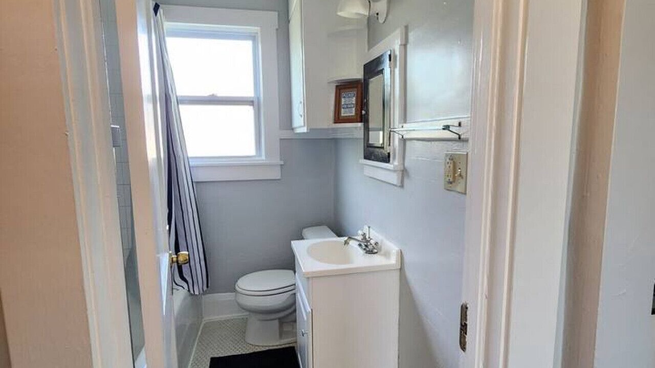 Photo of Bathroom in Colonialtown North