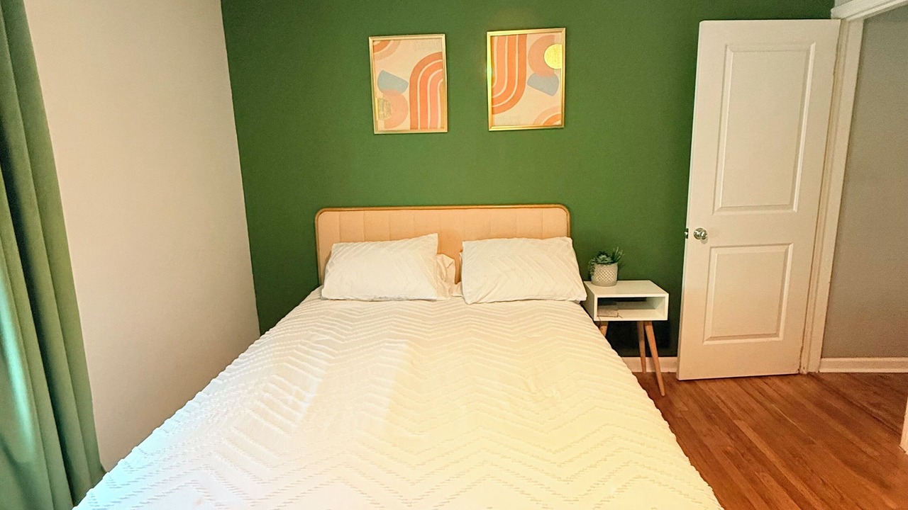 Photo of Bedroom in East Point