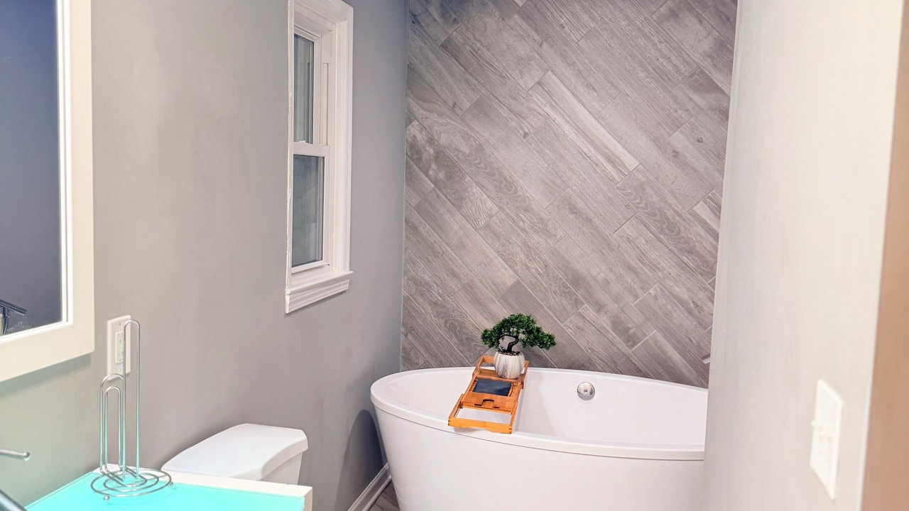 Photo of Bathroom in East Point