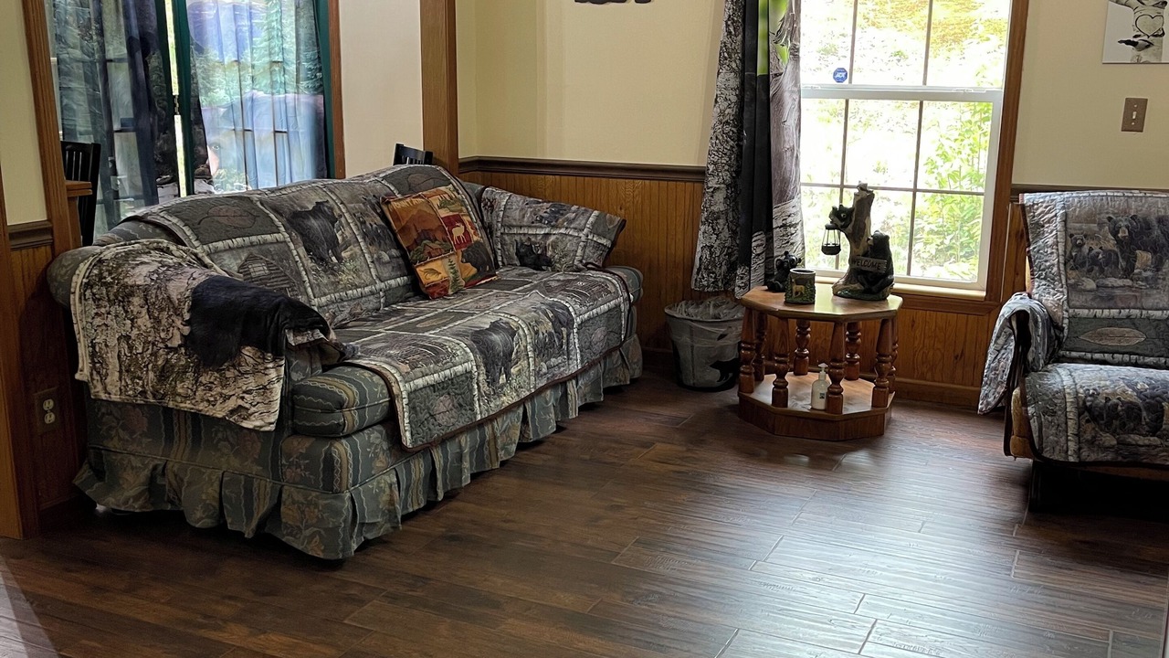 Photo of Livingroom in Newport
