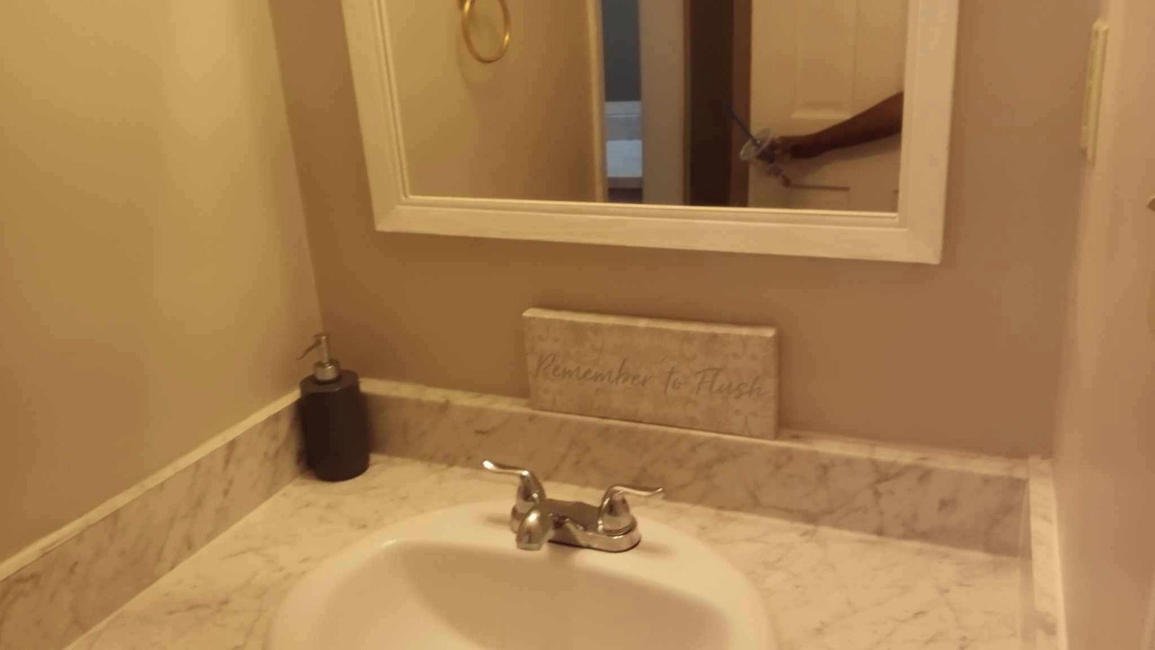 Photo of Bathroom in Gunter Afs
