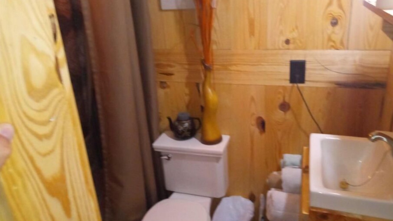 Photo of Bathroom in Guntersville