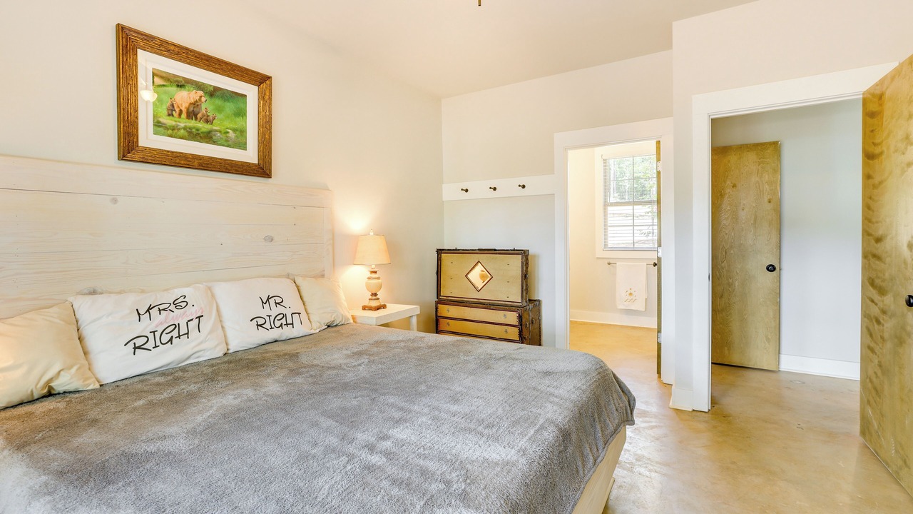 Photo of Bedroom in Little Kowaliga