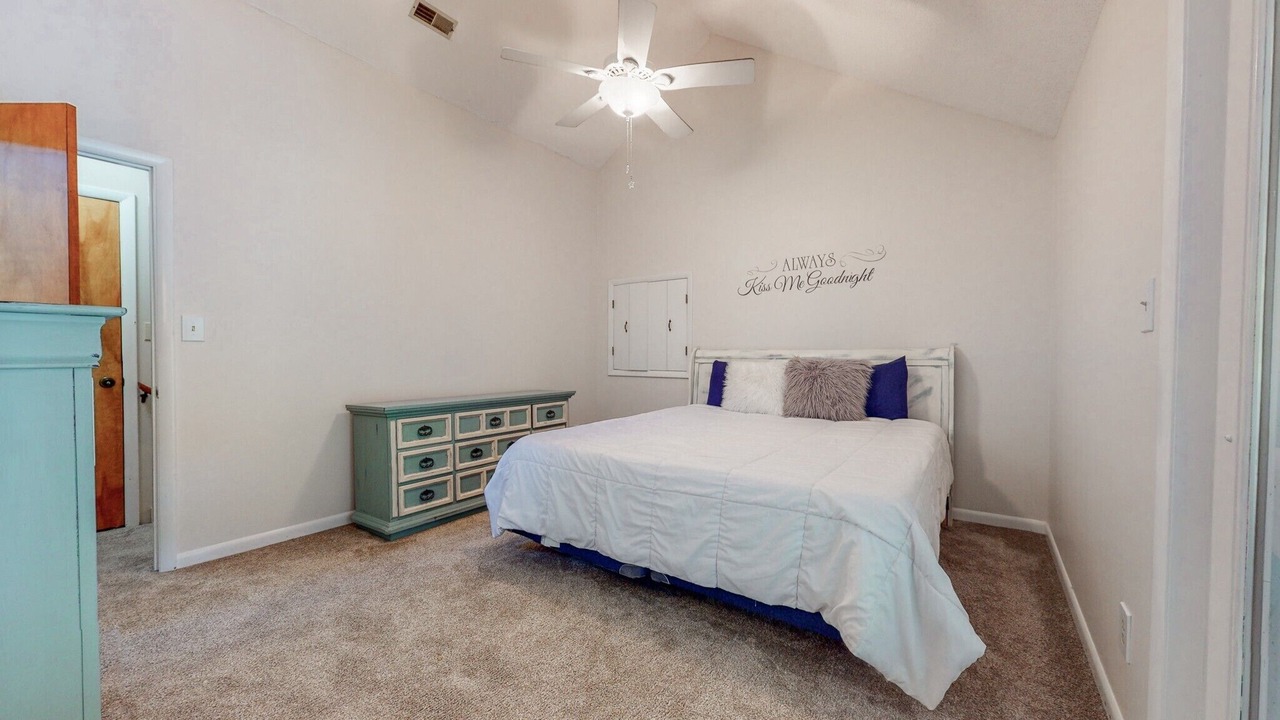 Photo of Bedroom in Estill Springs
