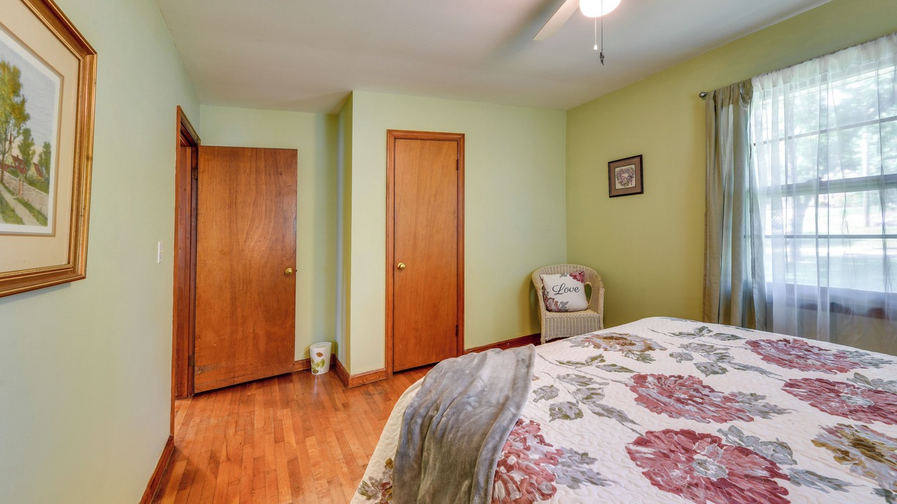 Photo of Bedroom in Douglasville
