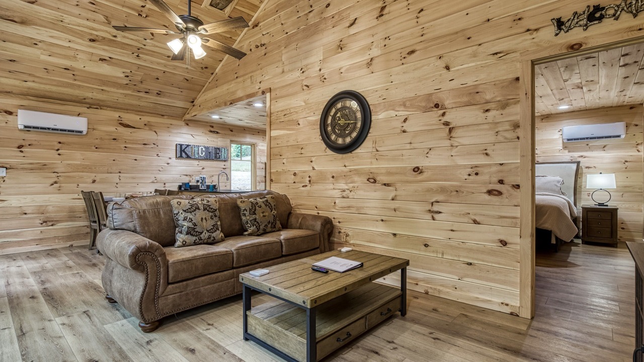 Photo of Livingroom in Cosby