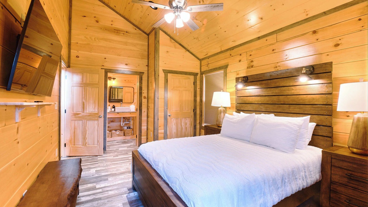 Photo of Bedroom in Sevierville