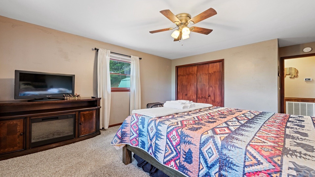 Photo of Livingroom in Maggie Valley
