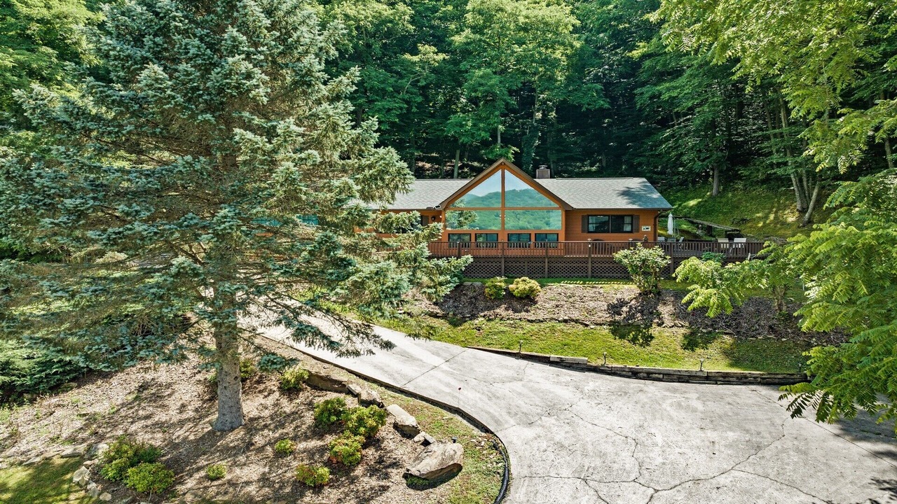 Photo of Others in Maggie Valley