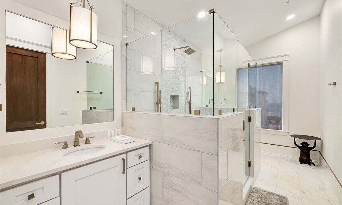 Photo of Bathroom in Inlet Beach