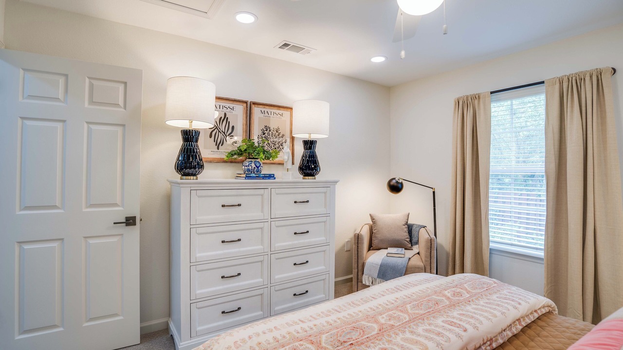 Photo of Bedroom in Tallahassee