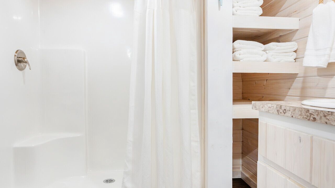 Photo of Bathroom in Guntersville