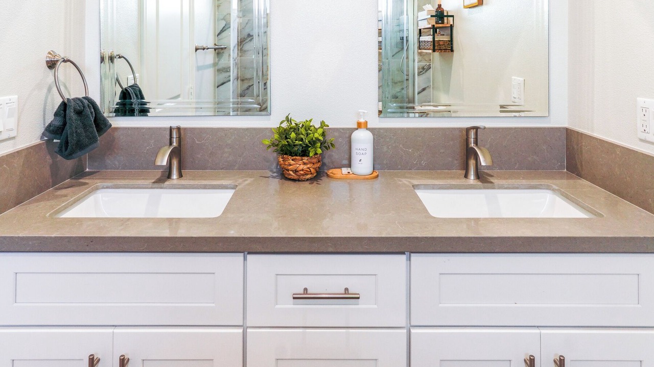 Photo of Bathroom in Midway City