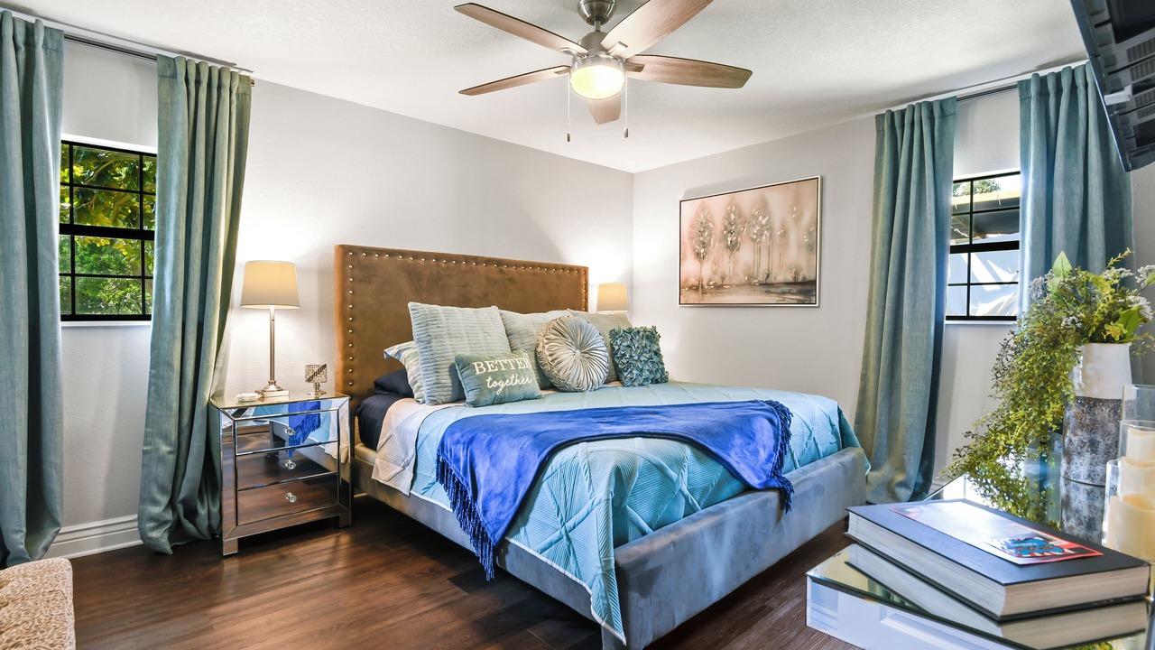 Photo of Bedroom in Long Beach