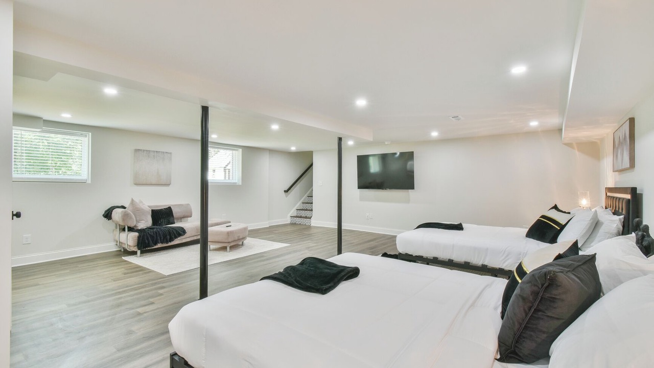 Photo of Bedroom in Addison Heights