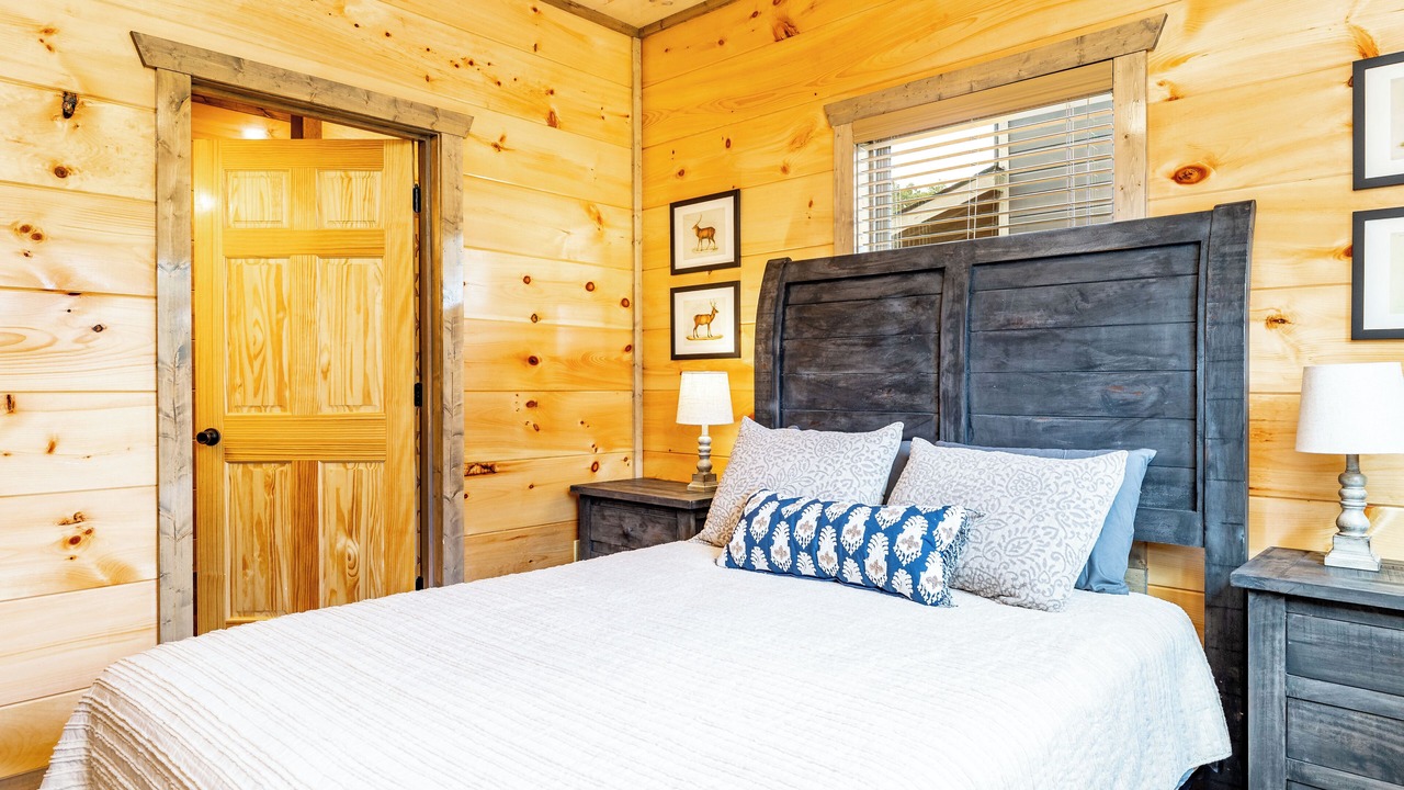 Photo of Bedroom in Sevierville