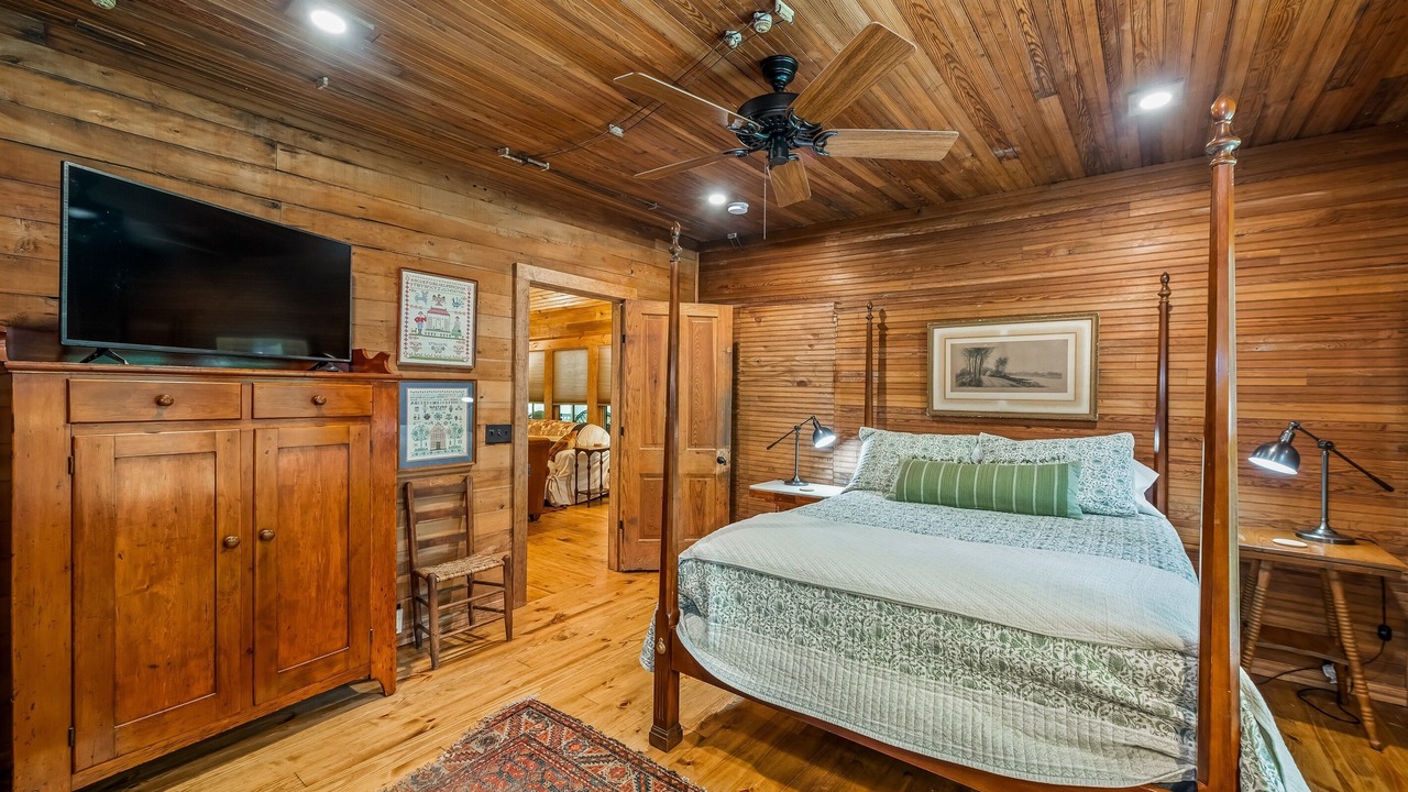 Photo of Bedroom in Mentone