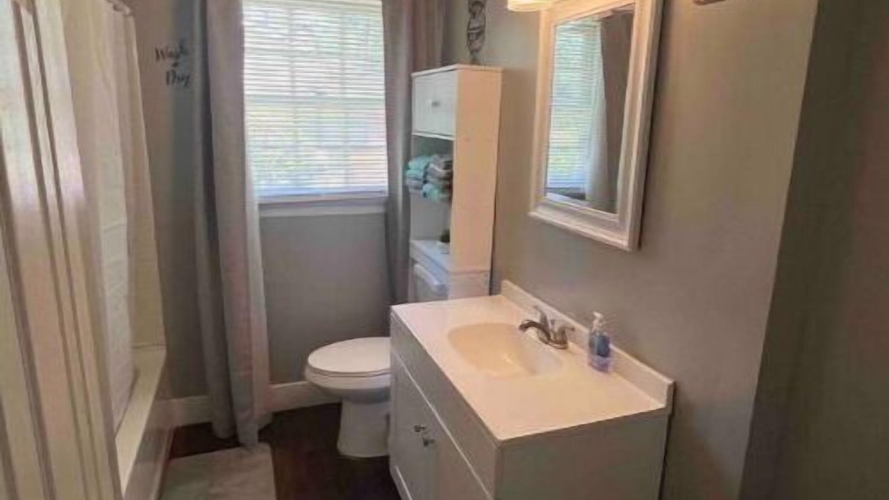 Photo of Bathroom in Valdosta
