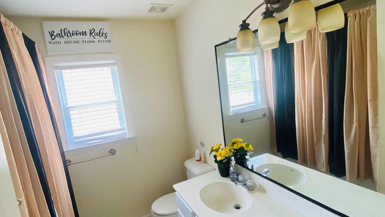 Photo of Bathroom in Union City
