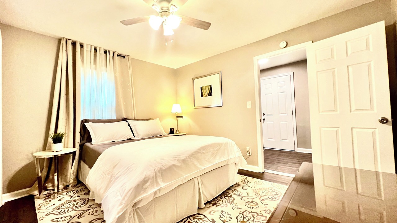 Photo of Bedroom in Atlanta