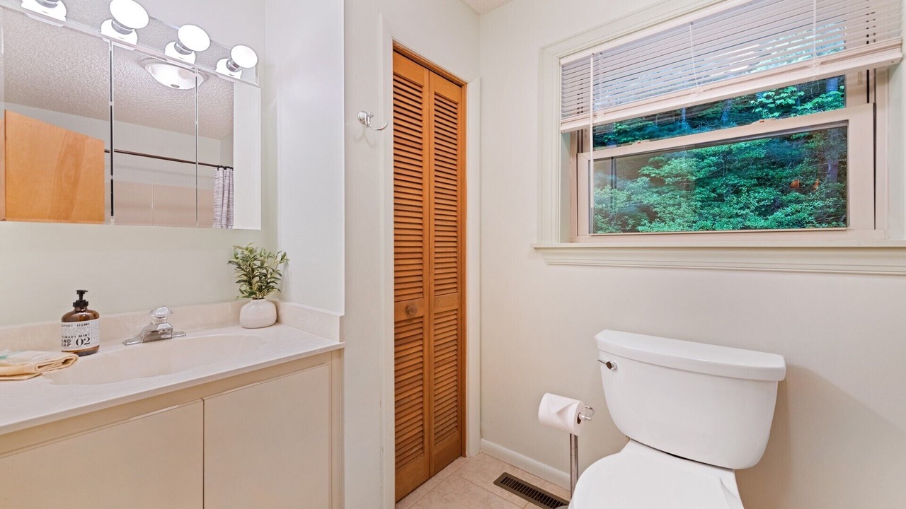 Photo of Bathroom in Maggie Valley