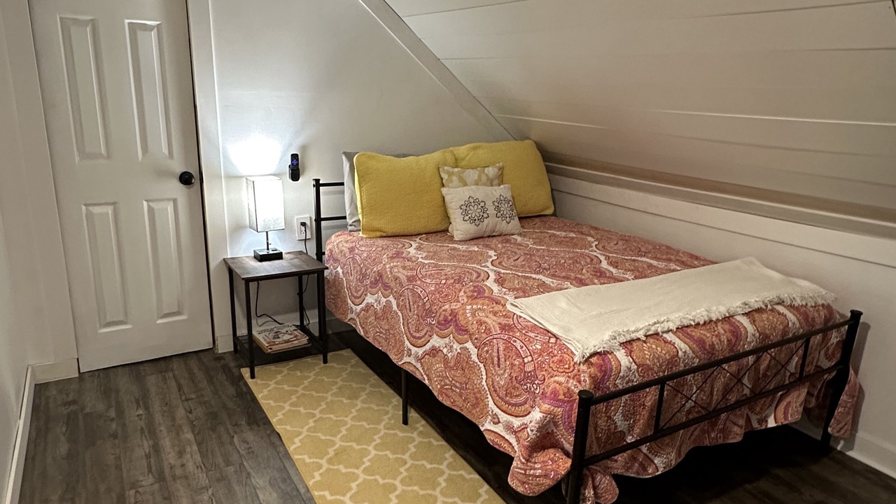 Photo of Bedroom in Dandridge