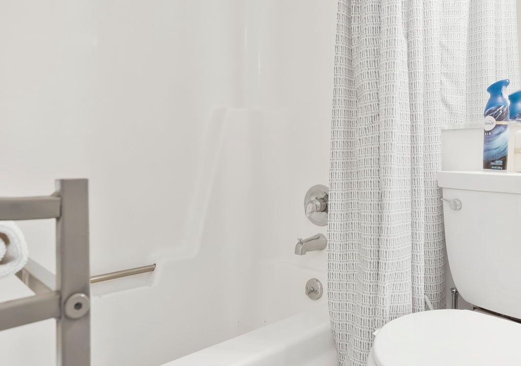 Photo of Bathroom in Orange Beach East