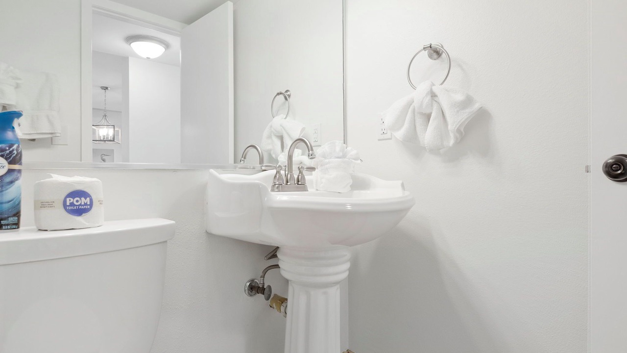 Photo of Bathroom in Orange Beach East
