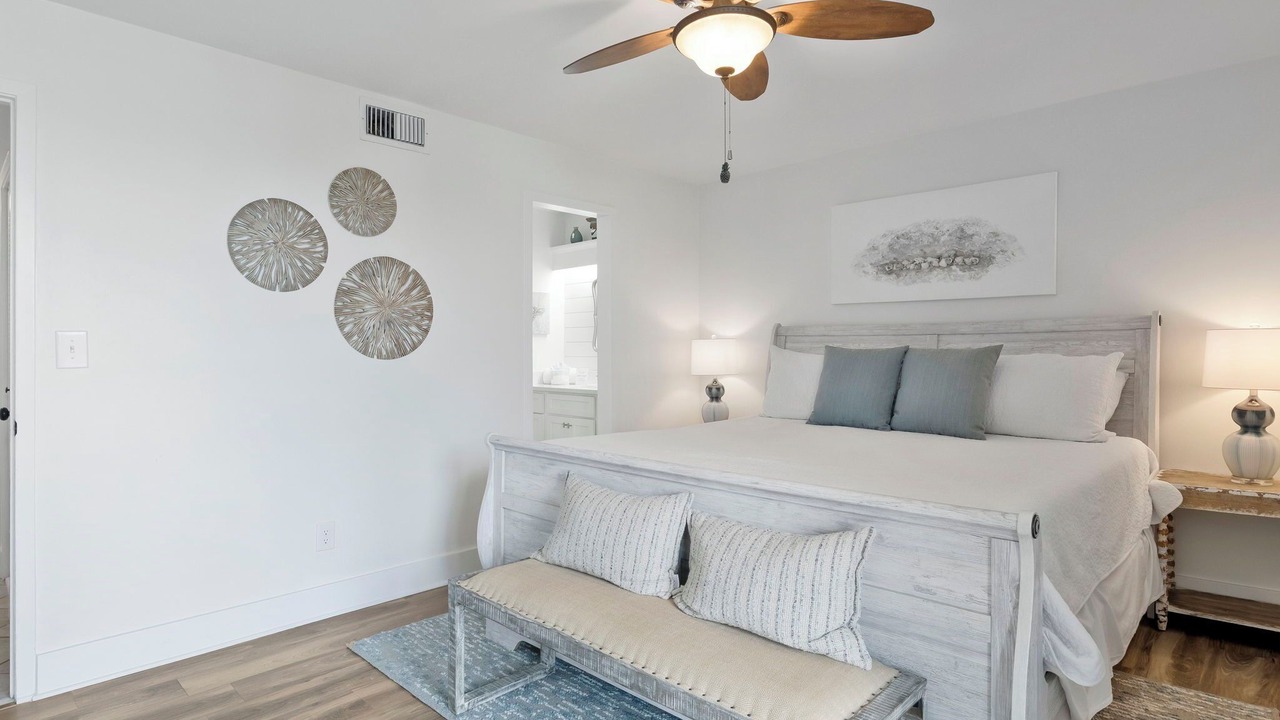 Photo of Bedroom in Orange Beach East