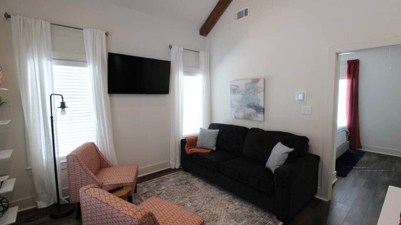Photo of Livingroom in Auburn