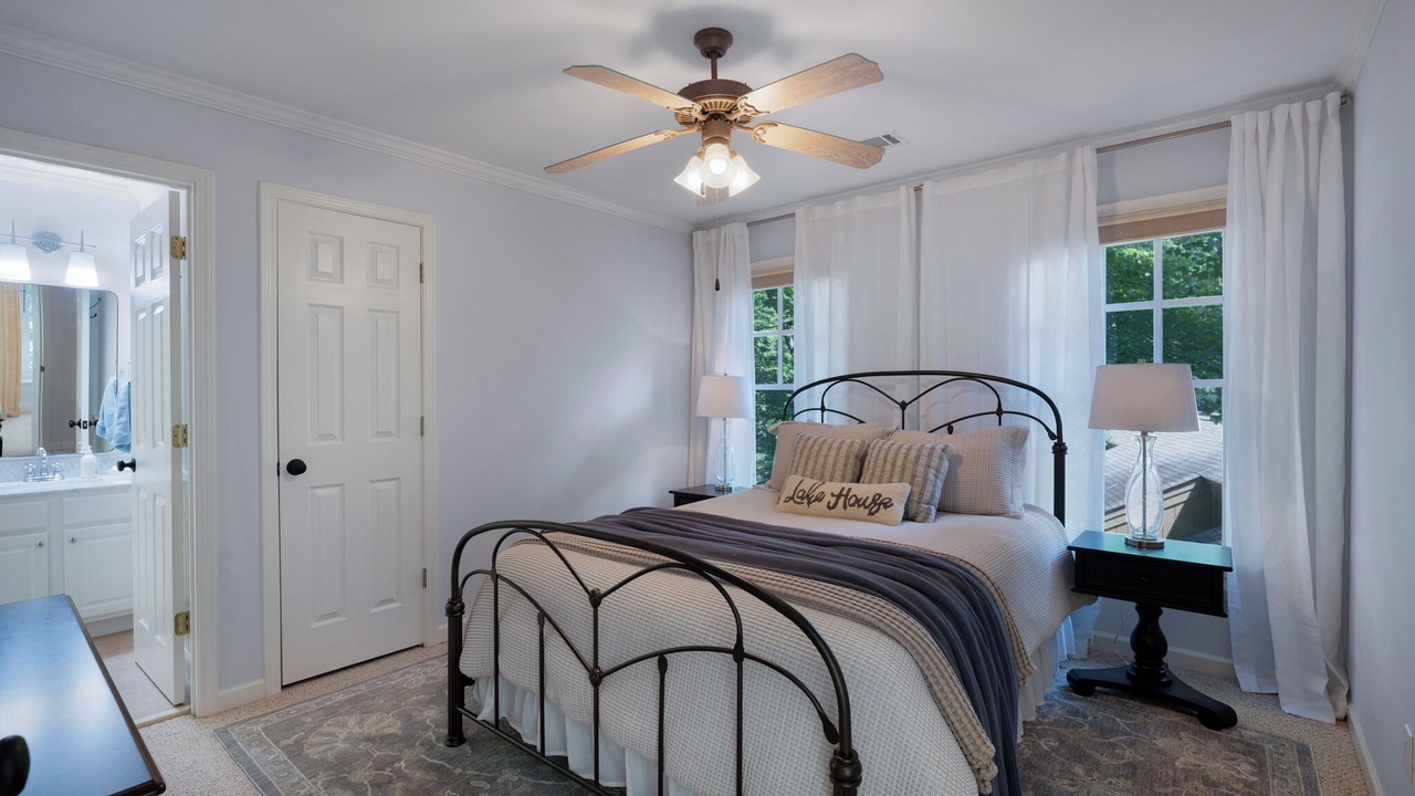 Photo of Bedroom in Big Canoe