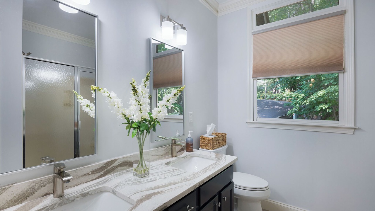Photo of Bathroom in Big Canoe