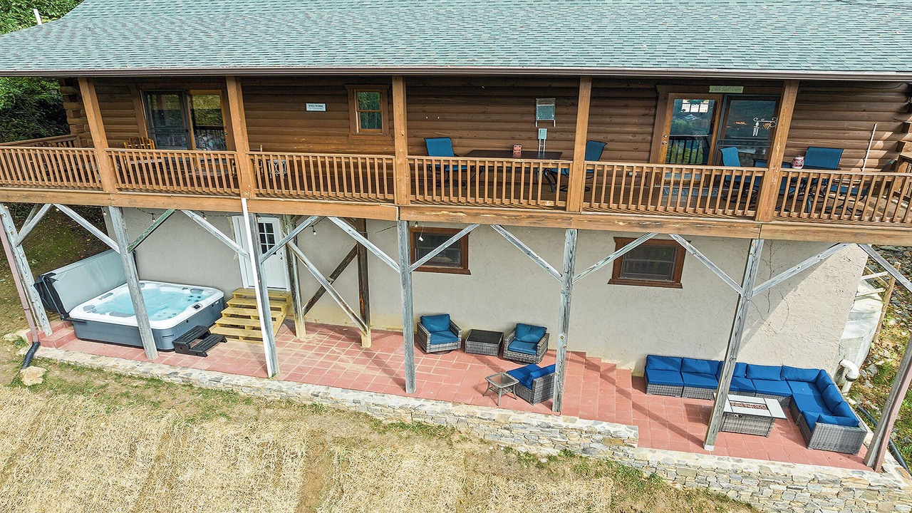 Photo of Patio Balcony in Maggie Valley