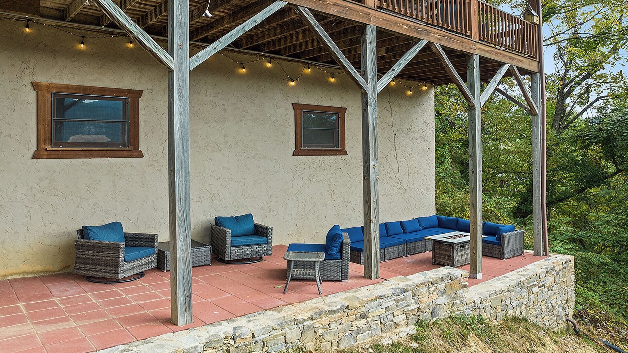 Photo of Patio Balcony in Maggie Valley