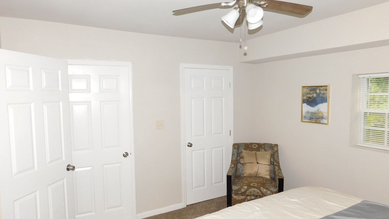 Photo of Bedroom in Forest Park