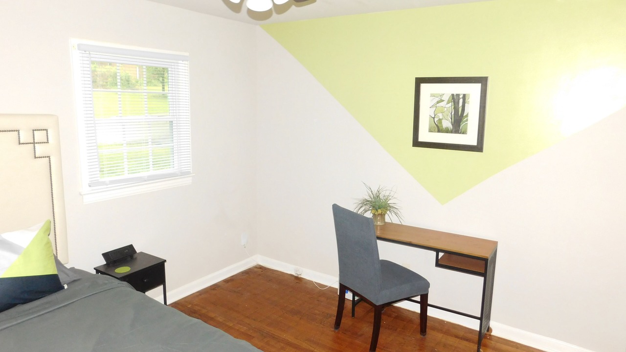 Photo of Bedroom in Forest Park