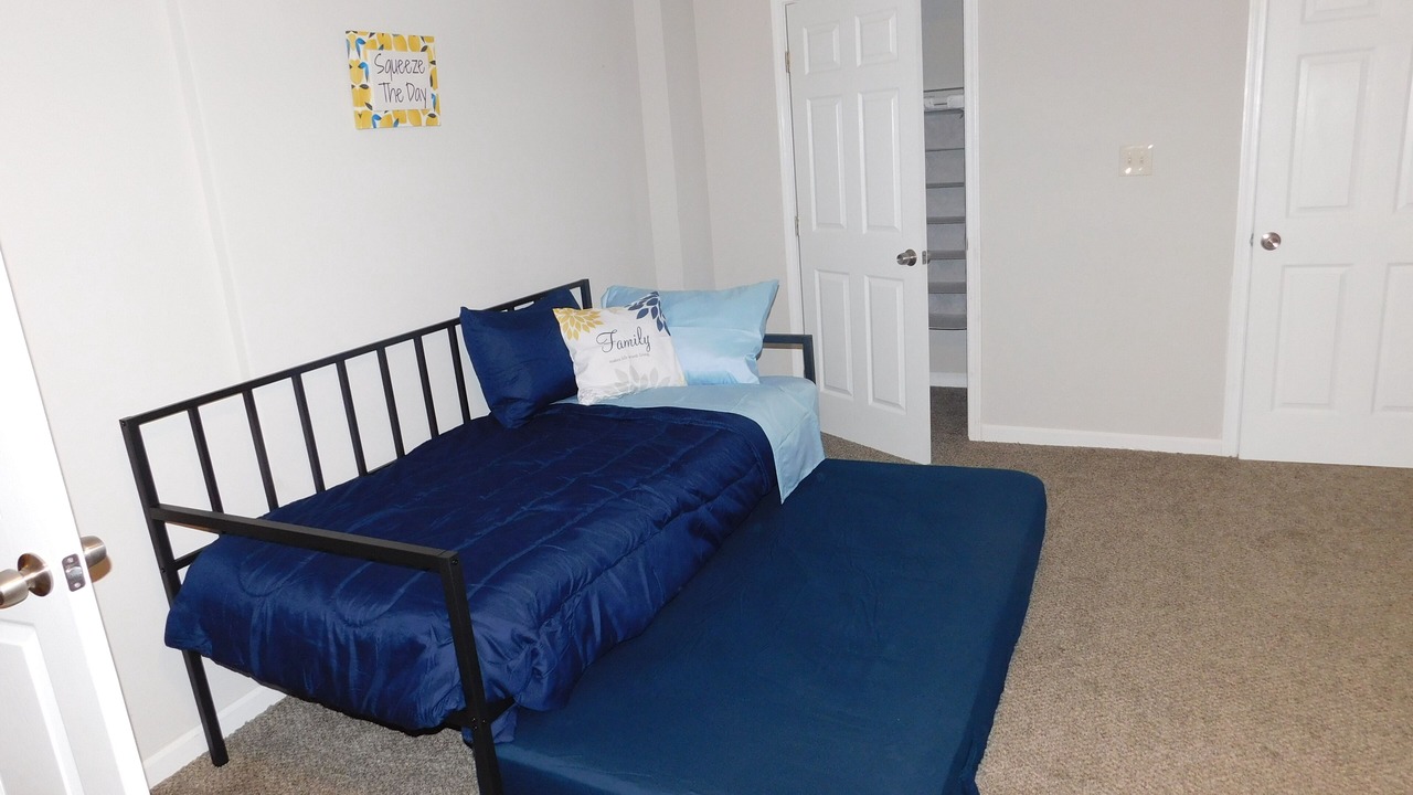 Photo of Bedroom in Forest Park