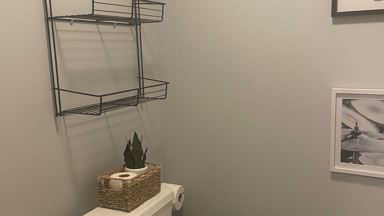 Photo of Bathroom in Addison Heights