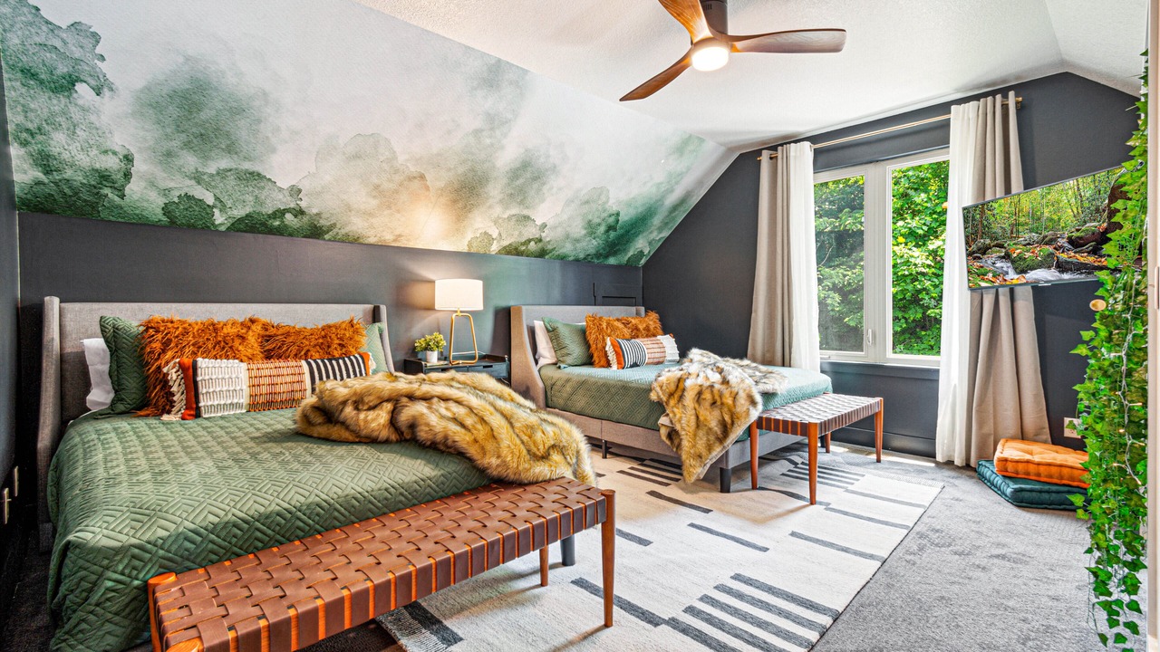 Photo of Bedroom in Asheville